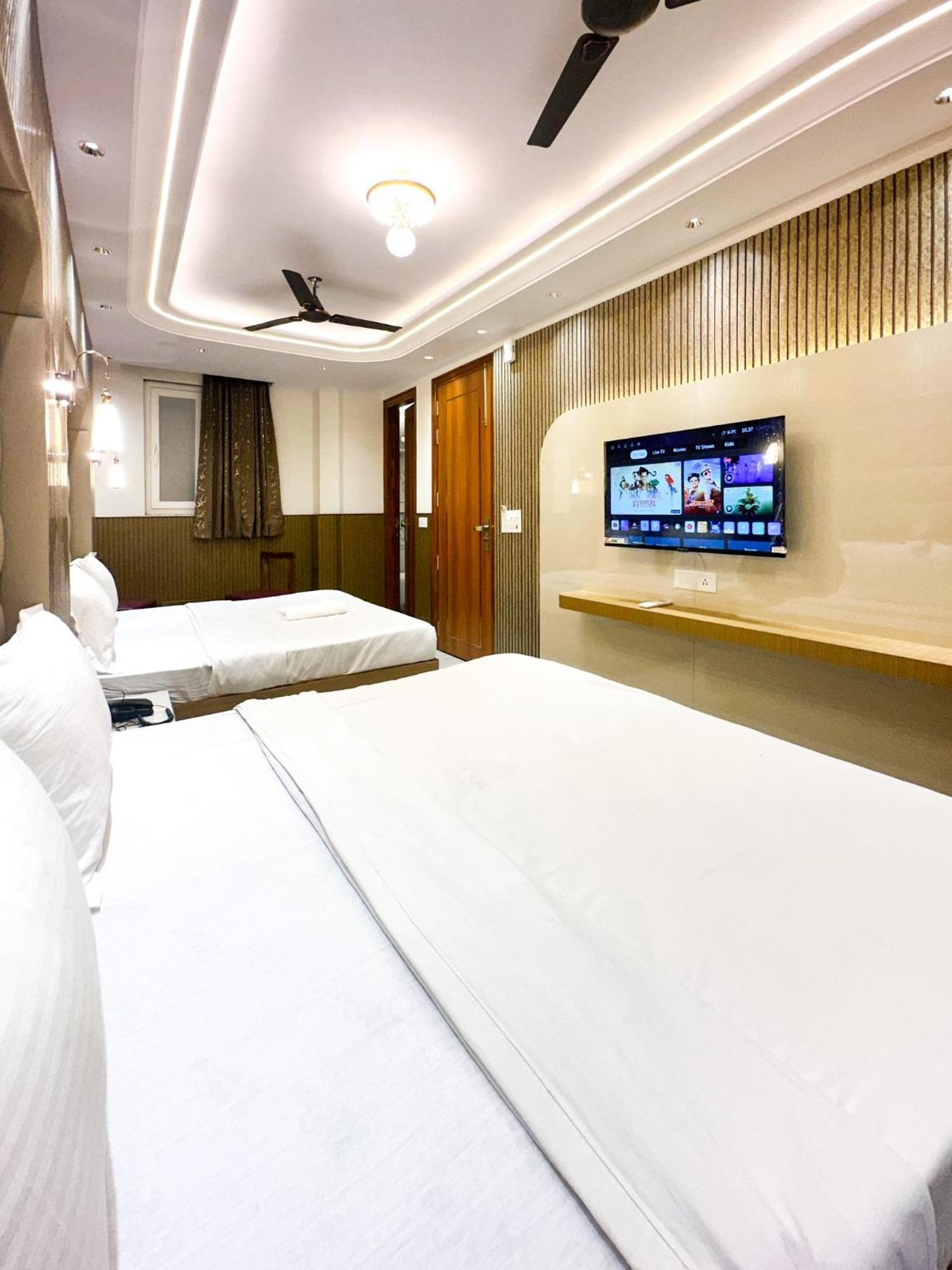 Bed and Breakfast Delhi Delight Premium Nuova Delhi Esterno foto