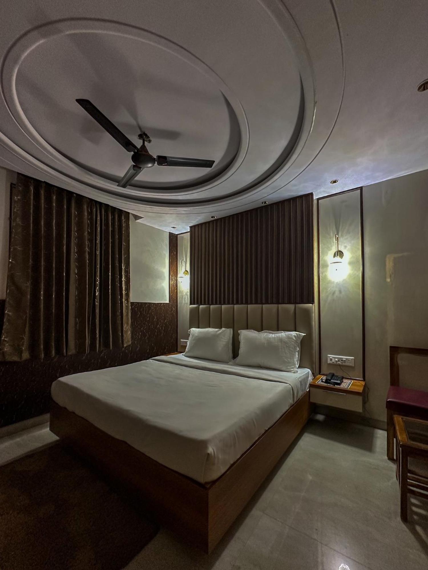 Bed and Breakfast Delhi Delight Premium Nuova Delhi Esterno foto