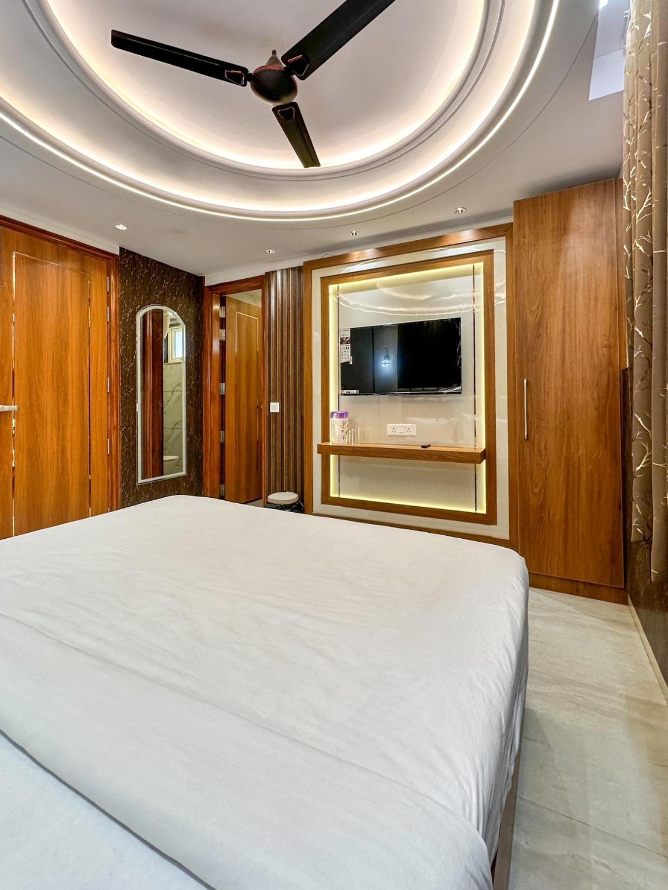 Bed and Breakfast Delhi Delight Premium Nuova Delhi Esterno foto