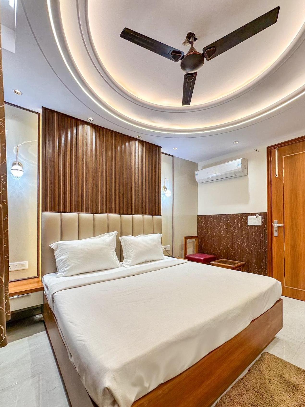 Bed and Breakfast Delhi Delight Premium Nuova Delhi Esterno foto