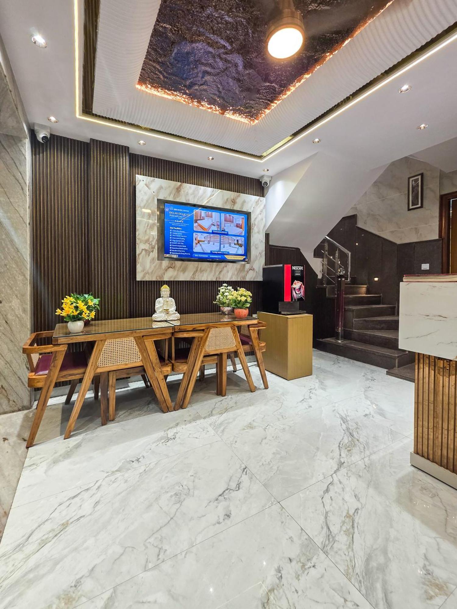 Bed and Breakfast Delhi Delight Premium Nuova Delhi Esterno foto