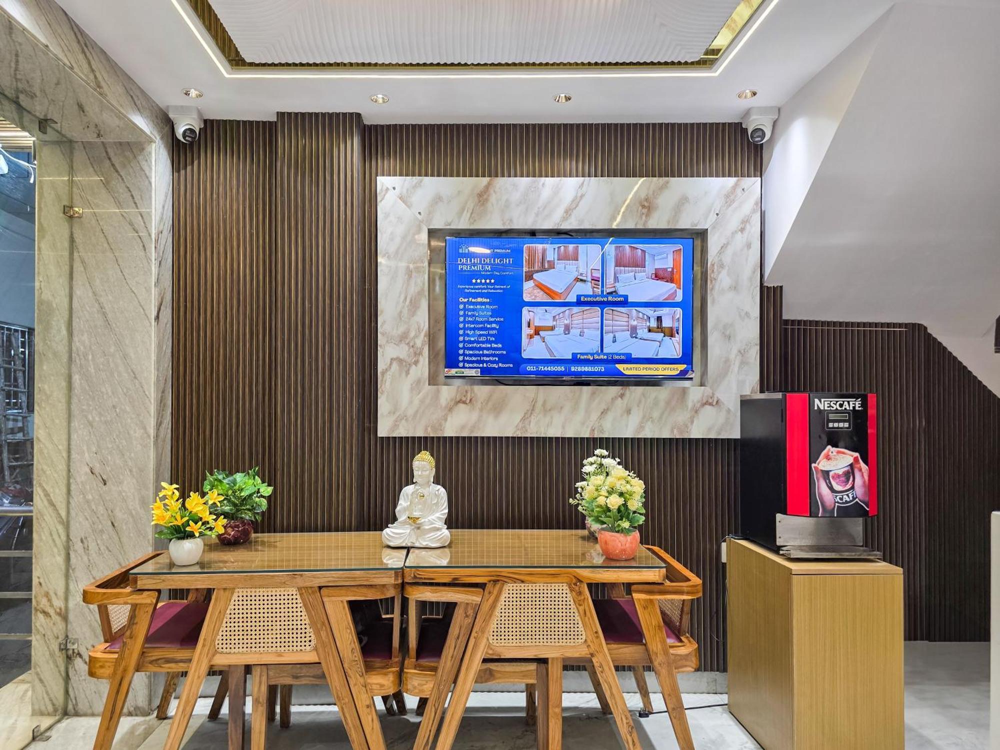 Bed and Breakfast Delhi Delight Premium Nuova Delhi Esterno foto