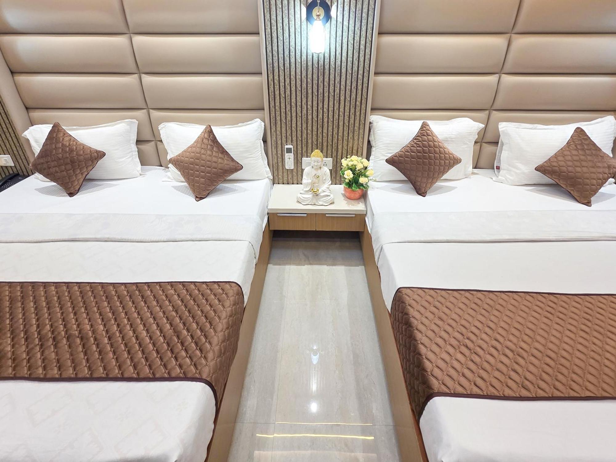 Bed and Breakfast Delhi Delight Premium Nuova Delhi Esterno foto