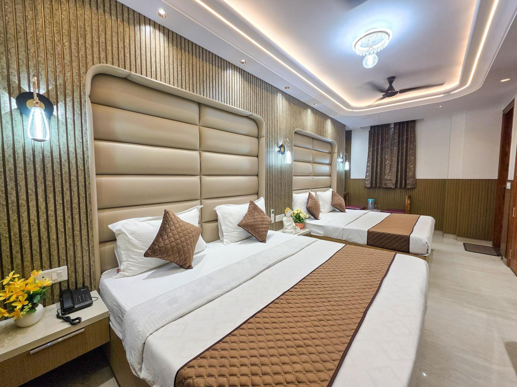 Bed and Breakfast Delhi Delight Premium Nuova Delhi Esterno foto
